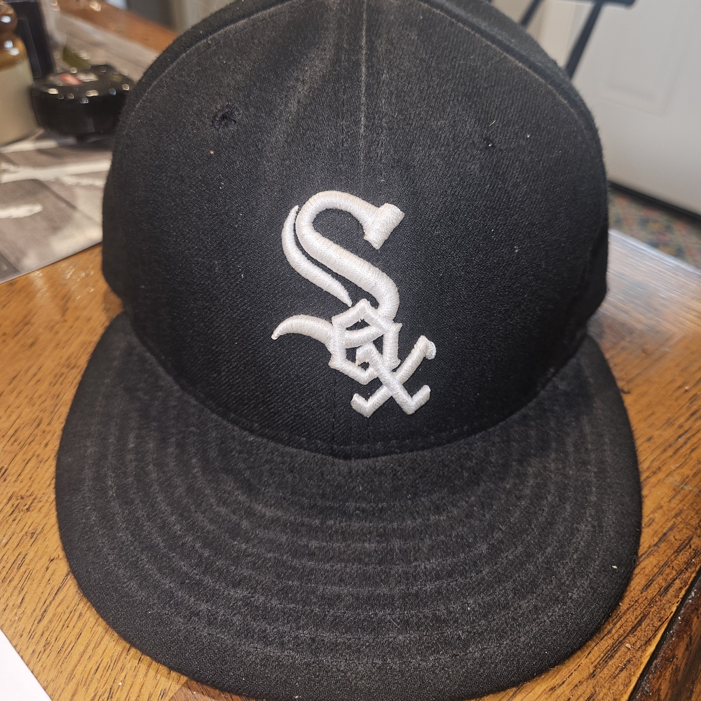 Authentic White Sox Black Baseball Cap with White Logo 59Fifty